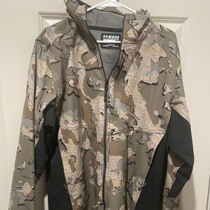 KUIU Rubicon XL soft shell jacket with/hood